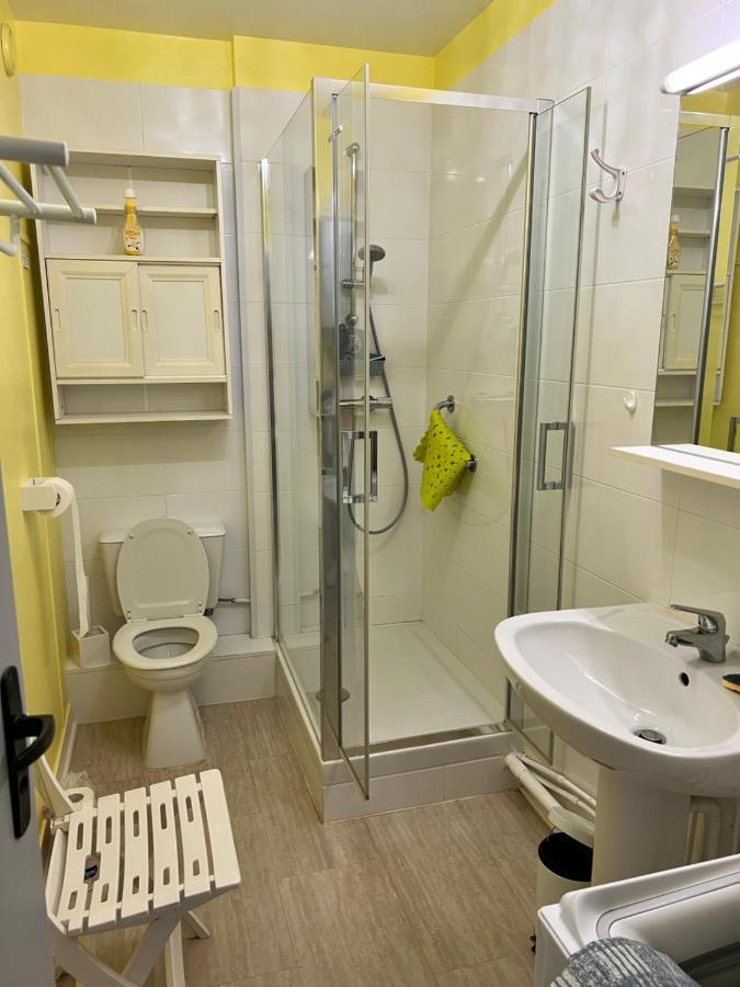 Aux Hameaux Des Thermes Apartman Bagnoles de l'Orne Normandie Kültér fotó