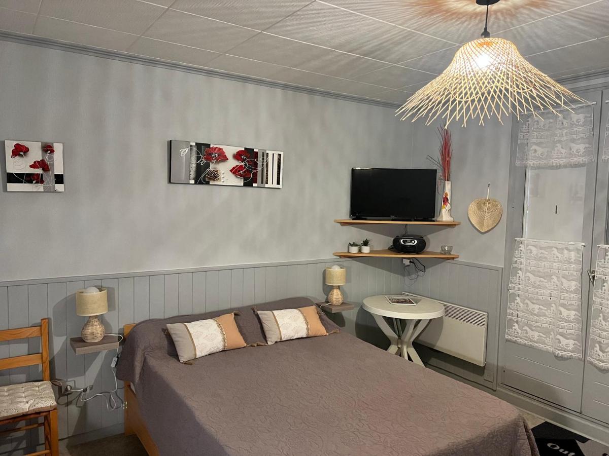 Aux Hameaux Des Thermes Apartman Bagnoles de l'Orne Normandie Kültér fotó